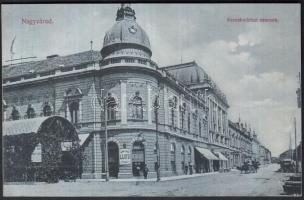 Nagyvárad, Oradea; Kereskedelmi csarnok, Lloyd kávéház, D. K. Bp. / Hall of Commerce with Café Lloyd (ázott sarok / wet corner)