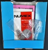 kezdő csomag érem gyűjtőknek: Berakó, nagyító, katalógus, tokok, fémpénzek stb. új csomagolásban