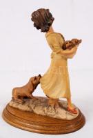 Capodimonte kislány a kutyákkal, kézzel festett, jelzett (M.P.), apró lepattanással/
Handpainted Cap...
