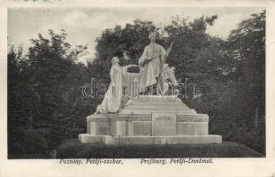 Pozsony Petőfi szobor / statue (EK)