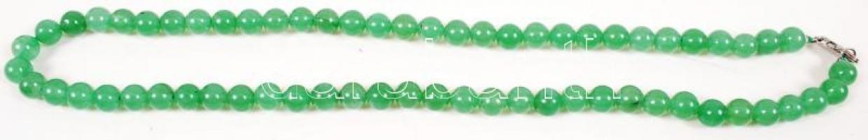 Jáde gyöngysor /
jade necklet