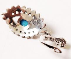 Ezüst (Ag) fülbevalópár áttört koszorúban markazittal, középen türkizzel, jelzett /	
silver earring ...