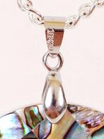 Mozaikos pau kagyló függő láncon /
paua pendant with necklace