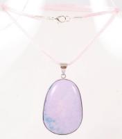 Opál függő textil láncon / opal pendant with nacklace