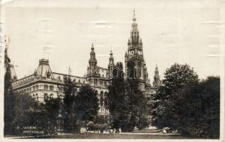 Vienna, Wien; Rathaus / Town Hall - 2 postcards