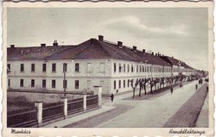 Munkács Honvédlaktanya