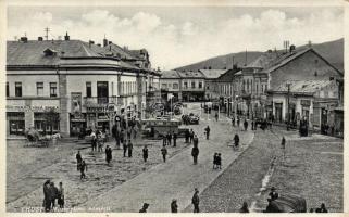 Huszt, Masarykovo square, shop of Koscher Edward, autobus (EK)