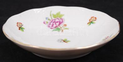 Herendi virágmintás porcelán tálka aranyozott széllel, jelzett, d: 11 cm