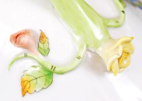 Herendi Viktória mintás levesestál, kézzel festett, jelzett, hibátlan, m:27 cm, h:35 cm