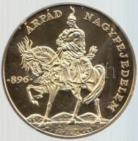 Lebó Ferenc (1960-) "A honfoglalás emlékére / Árpád Nagyfejedelem" aranyozott emlékérem (4...