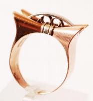 Arany (Au.) 14K gyűrű, ezüst (Ag.) berakással, jelzett, méret:56, bruttó:8 g / Gold ring with  silve...