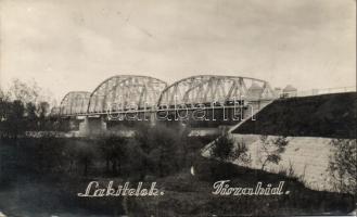 Lakitelek, Tisza-híd