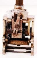 Sorszámozó bélyegző, fém, fa ,m:17 cm