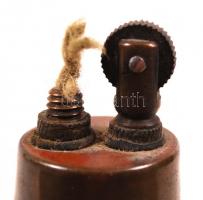 Gravírozott réz öngyújtó fém talpra rögzítve, m: 17 cm