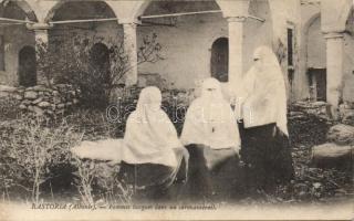 Kastoria, Turkish women in a caravanserai, folklore (EK)