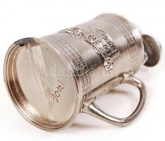 Működő fém öngyújtó, korsó formájú, alján kis hibával, m:9 cm