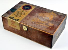 Fadoboznyi vegyes magyar és külföldi szocialista kitüntetés és díjérem, közte "A Haza Szolgálat...