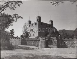 1930-1940 Eke Mihály: Sárospataki vár, vintage fotó, pecséttel jelzett, 17x23 cm