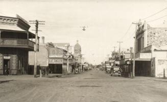 Port Augusta, Gardian assurance company, saddler and bootmaker shop of Cocler, New Zealand fire and marine insurance company of Younc and Cordon, photo