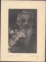 1931 Orphanidesz János (1876-1939): A kedvenc, vintage fotó, aláírt, képméret: 16x11 cm, papírméret: 24x18 cm