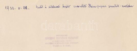 1932 Heim Pál síremléke Budapesten a Kerepesi úti temetőben, Vastagh György alkotása; Avatóbeszédet ...