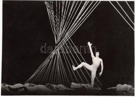 cca 1980-1990 Ismeretlen szerző: Egy balettelőadás színpadi jelenete, 13x18 cm