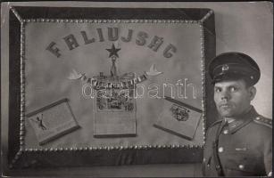 cca 1950-1955 Tiszavölgyi József: Balogh János főtörzsőrmester elvtárs, szocreál vintage portréfotó, pecséttel jelzett, sarkán hajtásnyom, 11x17 cm