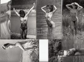 cca 1960-1970 Finoman erotikus aktfotók természeti környezetben, 13 db /
erotic photos, 9x14 cm