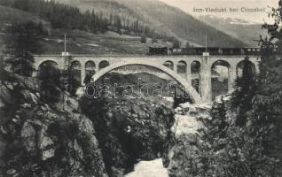 Cinuskel, viaduct, train 