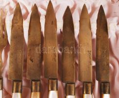 Achatius kés-villa készlet, jelzett, réz, gyöngyház berakással, dobozban, kés:14,5 cm, villa:13,5 cm