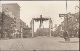 1938 Kassa, Fő utca bevonulási díszben a visszacsatoláskor,9x14 cm