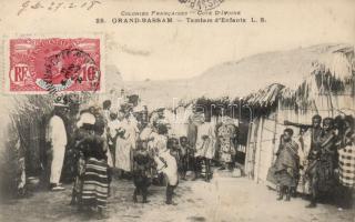 Grand-Bassam, Tamtam, children