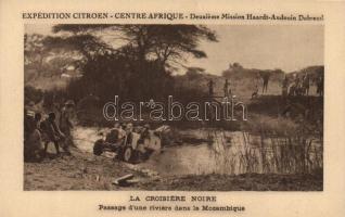 Second Mission Haardt Audouin Dubreuil, crossing a river in Mozambique