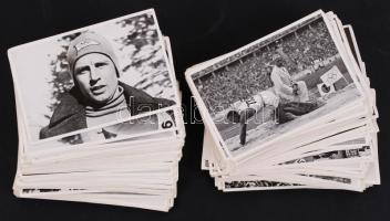 1936 Berlin, Fotógyűjtemény az olimpiáról (Sammelwerk Nr. 13, Nr. 14), hátoldalukon német nyelvű leí...