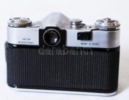 Zenit-E szovjet fényképező, bőrtokban, jó állapotban