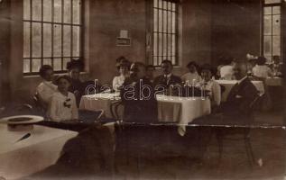 Budapest II. Hűvösvölgy, Balázs vendéglő, belső, photo (fa)