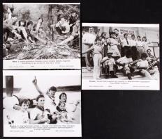 1989 MTI fotók: Vietnámi diákok; A világ legfiatalabb pilótája; Magyar küldöttség Észak-Koreában, 3 db fotó, feliratozott, 24x21 cm