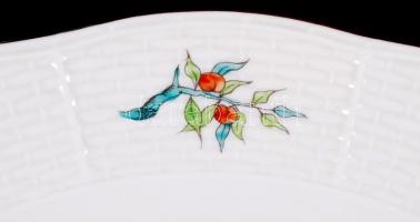 Herendi csipkebogyó mintás 6 személyes komplett étkészlet tálakkal, leveses tállal, sótartóval szép ...