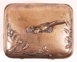 cca 1900 Ezüst (Ag.), belül aranyozott cukordoboz FS mesterjelzéssel, dianás jelzéssel zárral (kulcs...