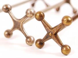 11 db ezüst (Ag) nyelű halkés + 11 db Argentor késtartó / Fish-knives with silver handle + 11 Agernt...