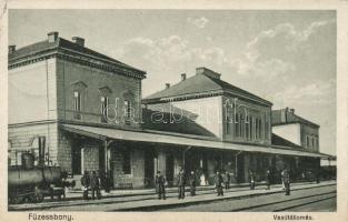 Füzesabony vasútállomás, gőzmozdony