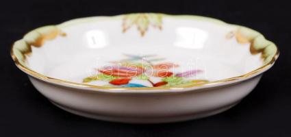 Viktória mintás, kézzel festett és aranyozott, jelzett Herendi tálka / 
Hand painted gold plated tin...