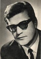 35 db modern, magyar, fekete-fehér színészlap / 35 modern, black and white, Hungarian actor and actr...