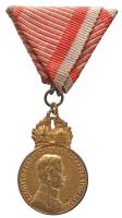 1917. "Károly Bronz Katonai Érdemérem a katonai érdemkereszt szalagján" kitüntetés T:2- Hungary 1917. "Bronze Militarty Order of Merit on wartime ribbon" gilt decoration C:VF