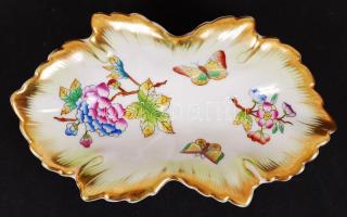 Herendi Viktória-mintás tálka, kézzel festett jelzett, hibátlan, 15×8 cm/ Little hand painted Herendi porcelain plate,