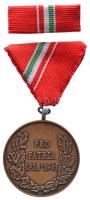 1998. "II. Világháborús Emlékérem" Vitézi Rend kitüntetése szalagon, szalagsávval adományozói igazolvánnyal T:1 Hungary 1998. "IInd World War Medal" decoration of the Order of Vitez with ribbon, thin ribbon and awarding document C:UNC