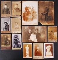cca 1900-1910 13 db régi családi és portréfotó, keményhátú képek, 6x11 és 16x11 cm közötti méretekben