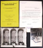 cca 1976-1989 Vegyes tétel: Aging in the Jewish World konferencia résztvevőinek listája; levél a Budapesti Izraelita Hitközség Vezetőségének; 2 db fotó (11x17 és 24x18 cm)