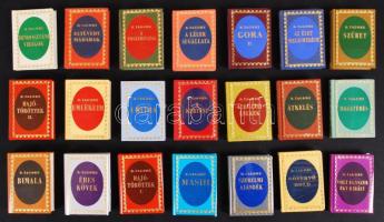 Tagore, Rabindra Nath-sorozat; 21 kötet. Bp., 1922, Pantheon Irodalmi Intézet. Minikönyv, számozott példányszám (100-300 példány). Kiadói aranyozott egészvászon kötés, műanyag védőborítóval, újszerű állapotban.