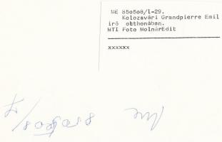 1985 Molnár Edit: Kolozsvári Grandpierre Emil író portréja, feliratozva, 16x24 cm